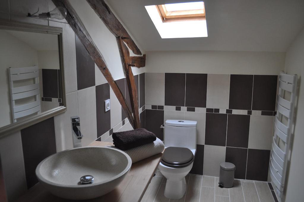 Chambres d'Hôtes La Grange Au Bois Champagne-et-Fontaine Extérieur photo